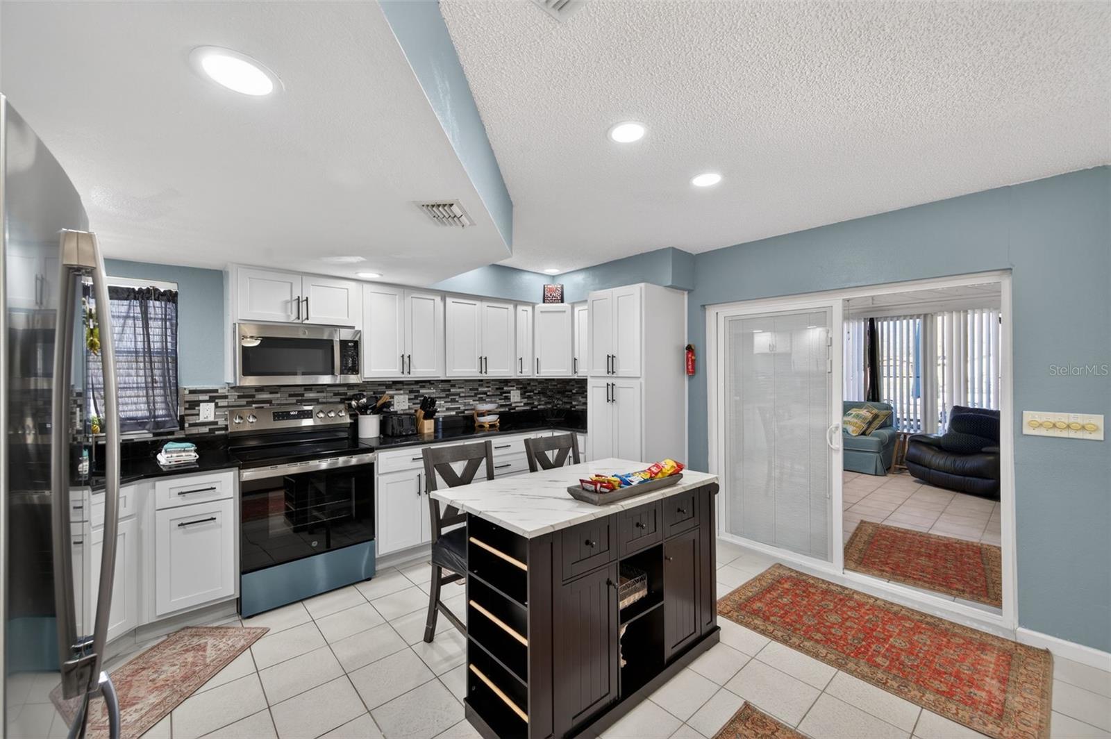 7623 MAKO DR — photo 13