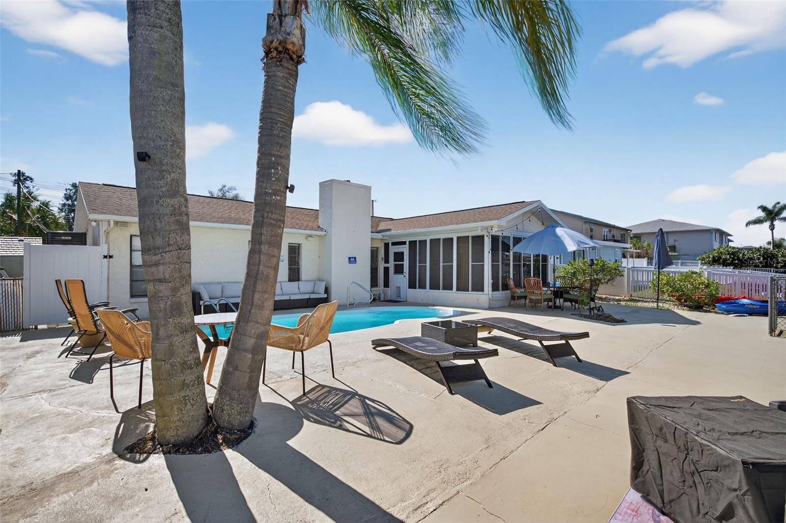 7623 MAKO DR — photo 41