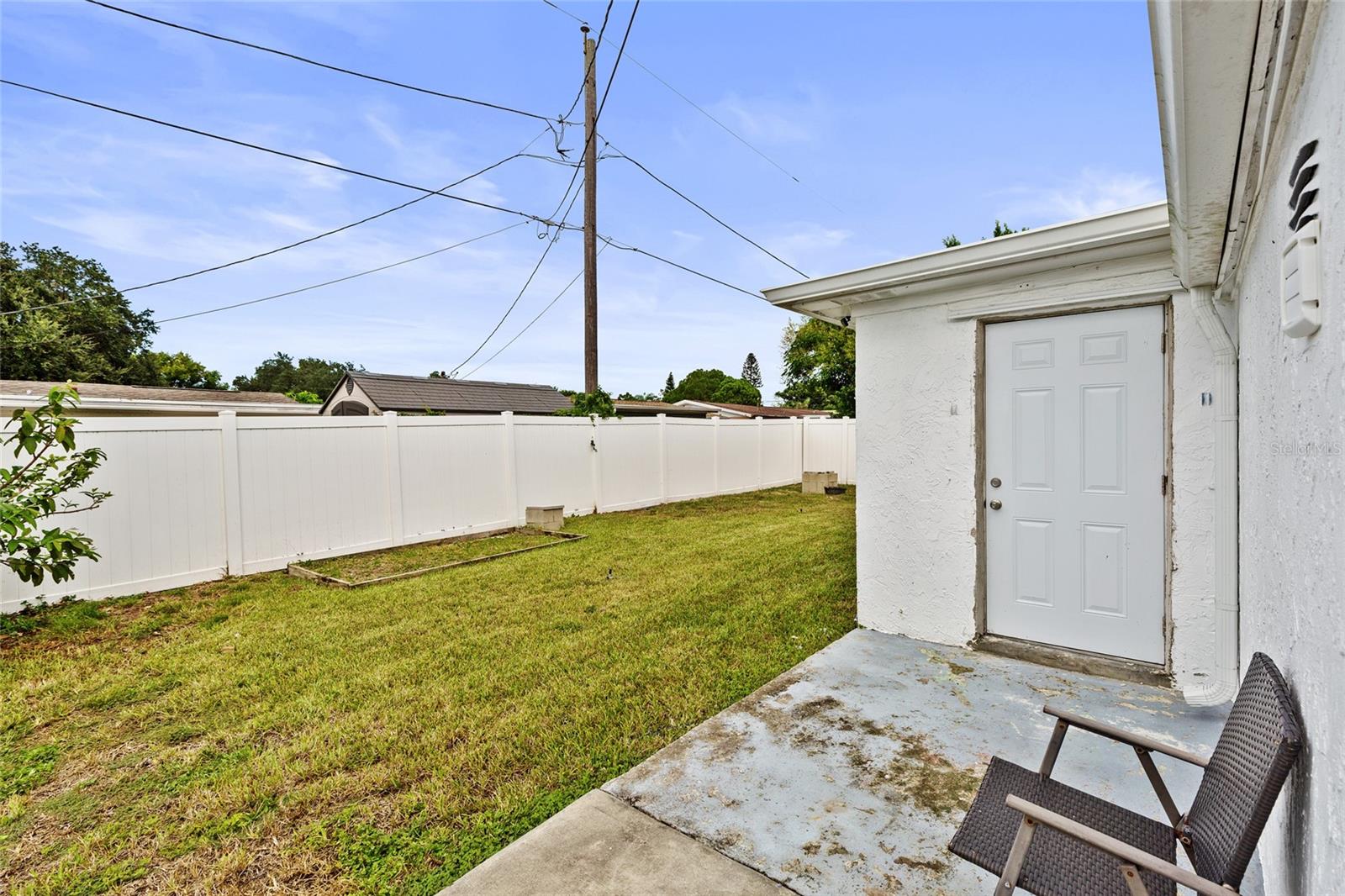 5053 CHET DR — photo 32