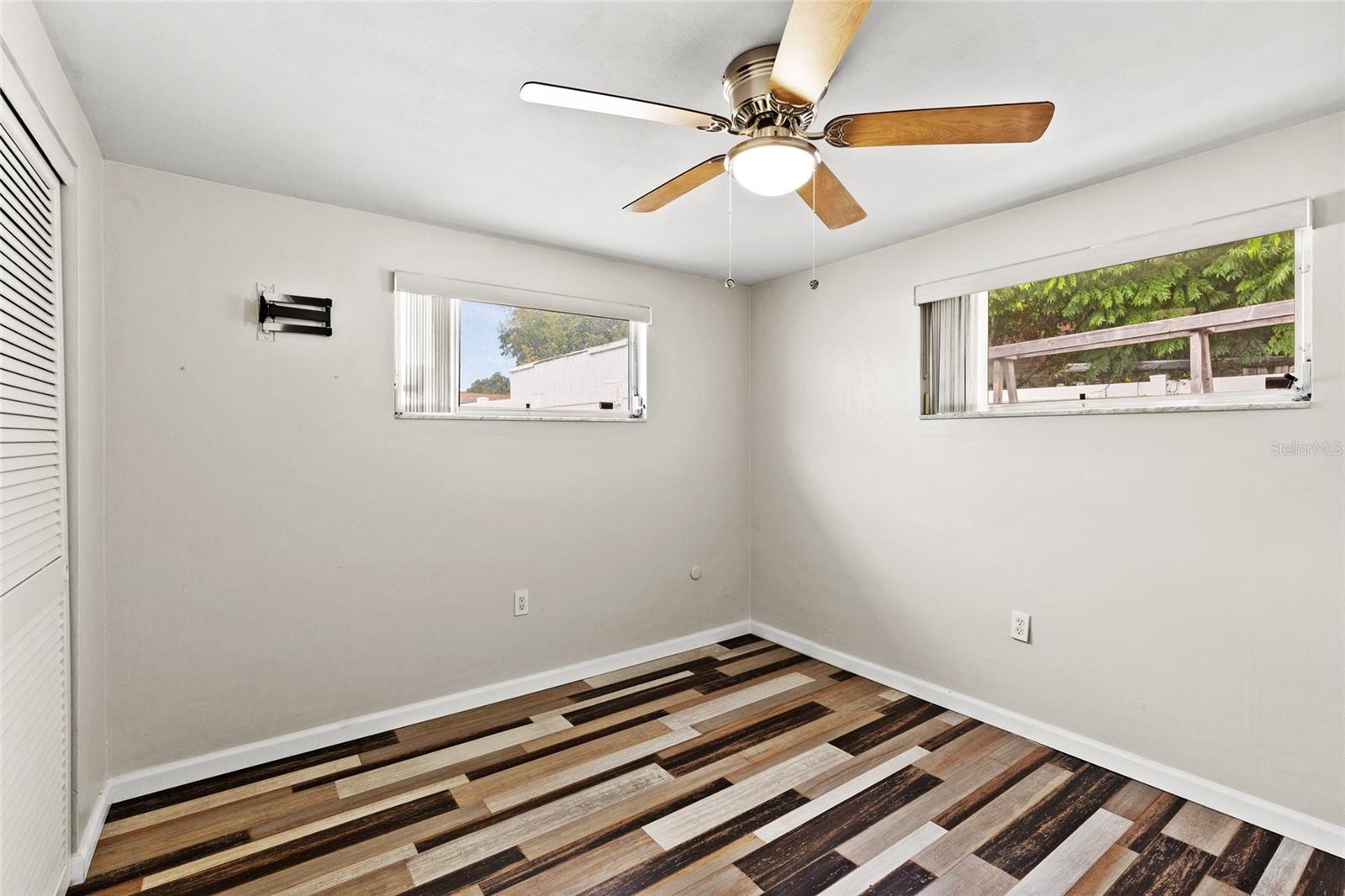 5053 CHET DR — photo 23