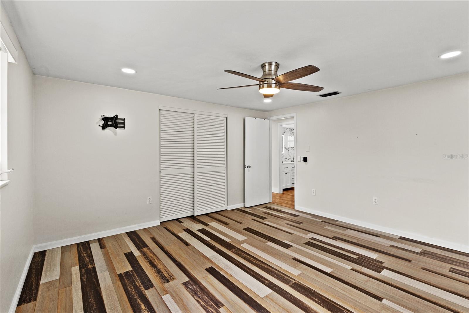 5053 CHET DR — photo 20