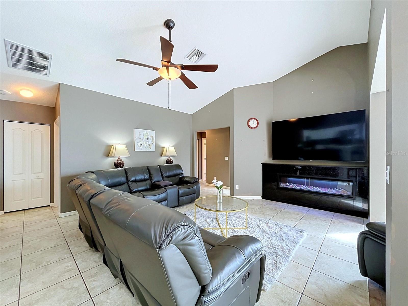 1161 MARINA DR — photo 12