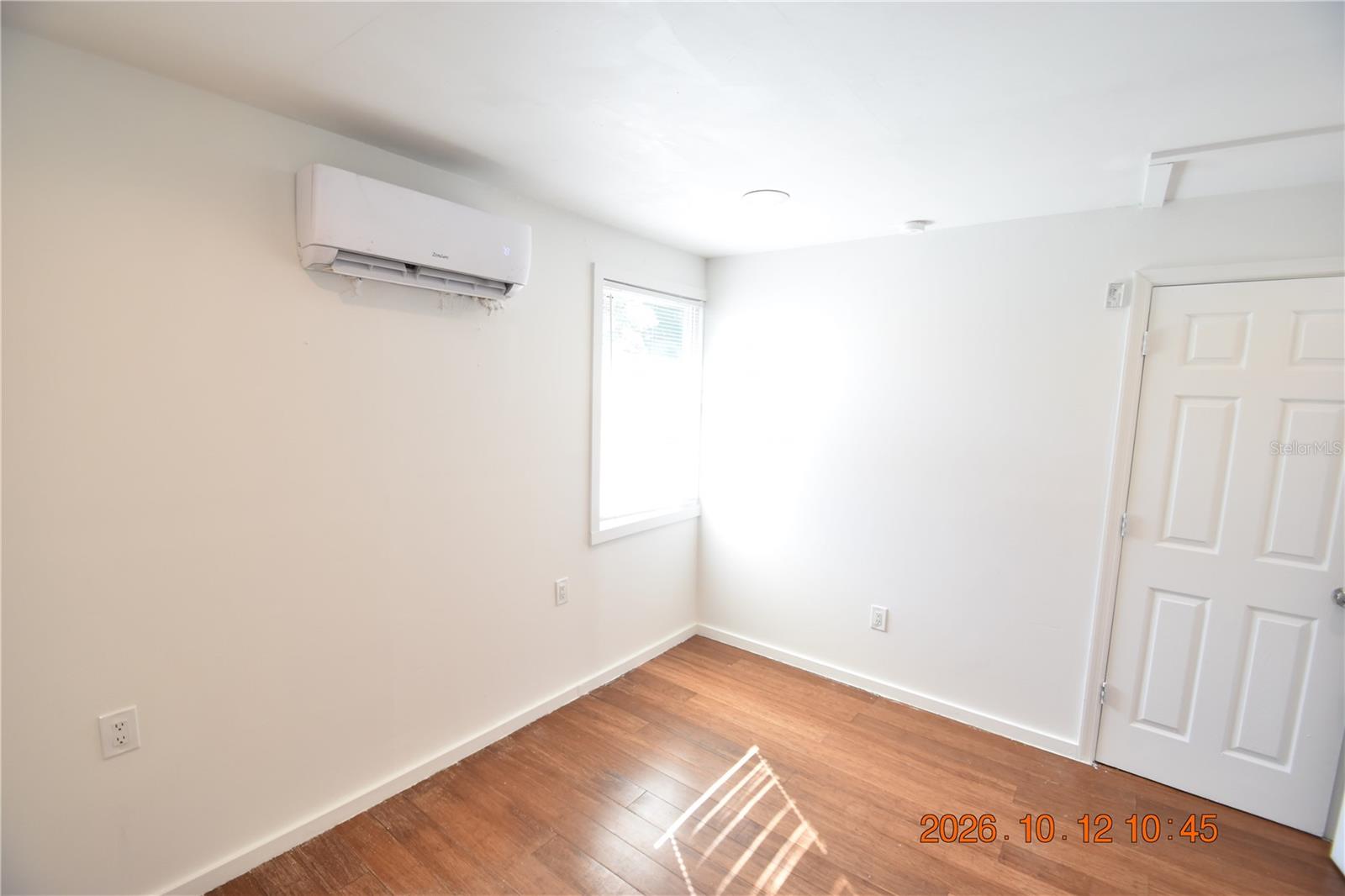 4520 BURLINGTON AVE N — photo 9