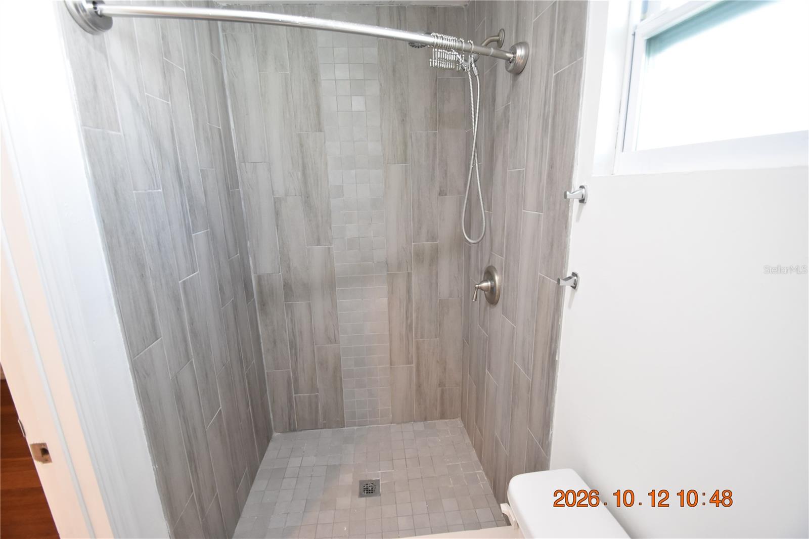 4520 BURLINGTON AVE N — photo 16