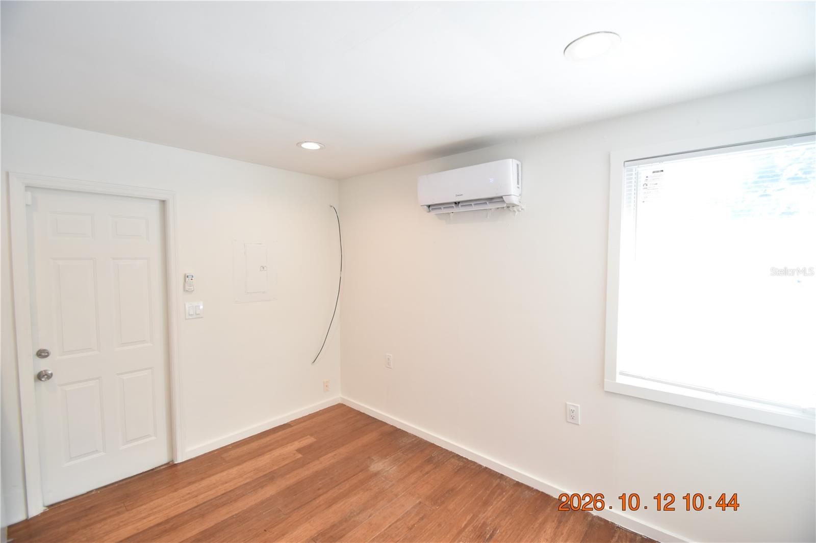 4520 BURLINGTON AVE N — photo 8