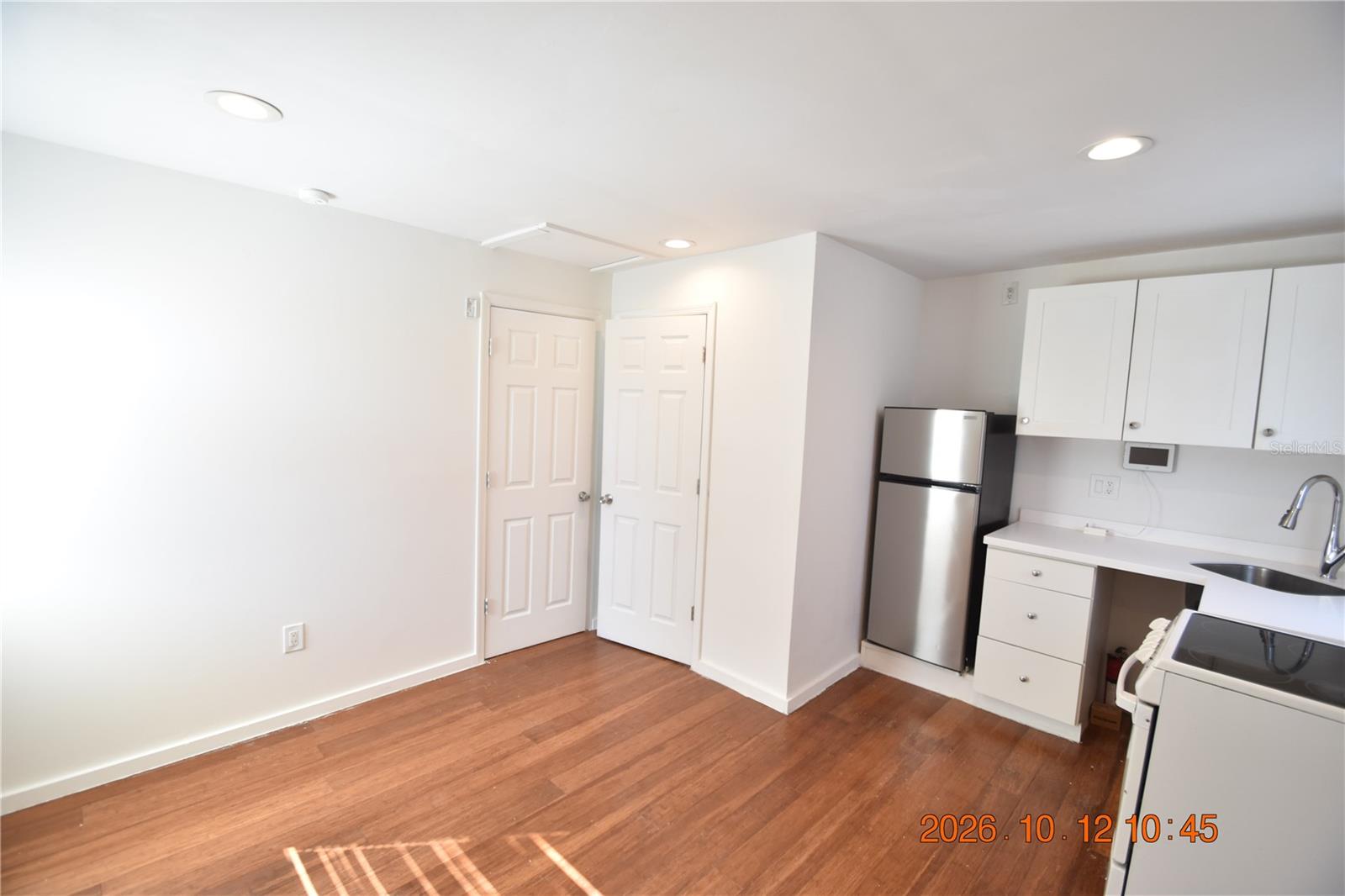 4520 BURLINGTON AVE N — photo 10