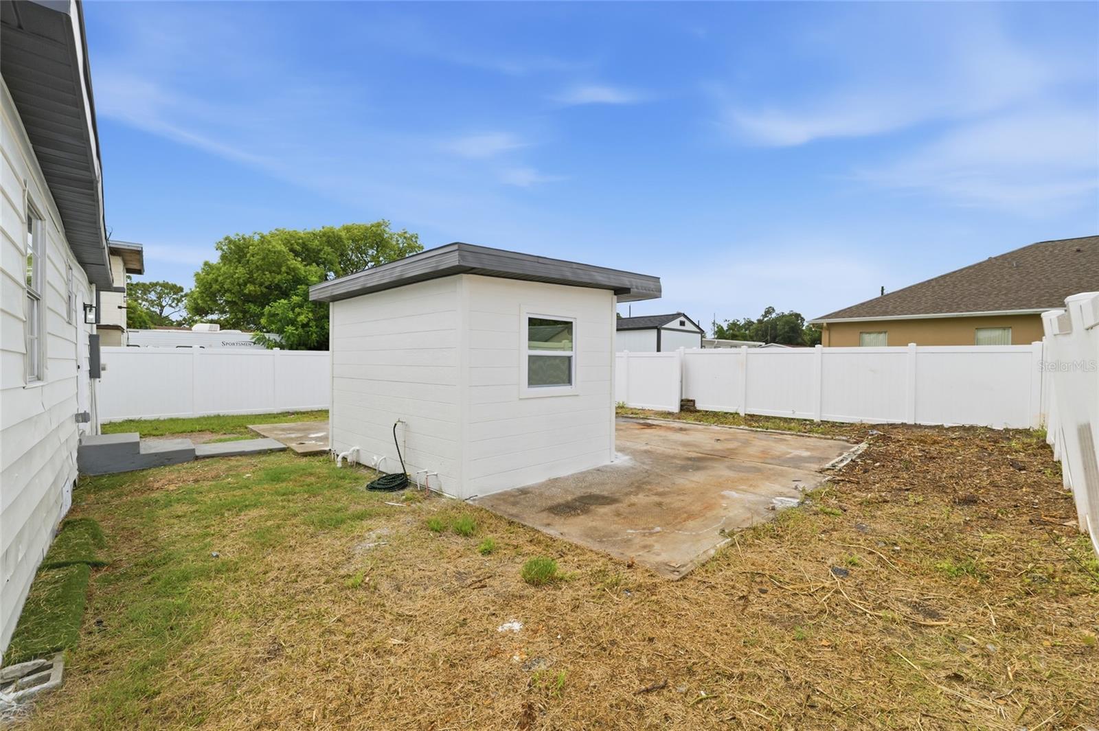 3923 W FLORA ST — photo 27