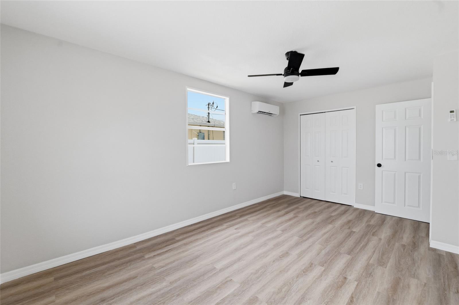 3923 W FLORA ST — photo 3