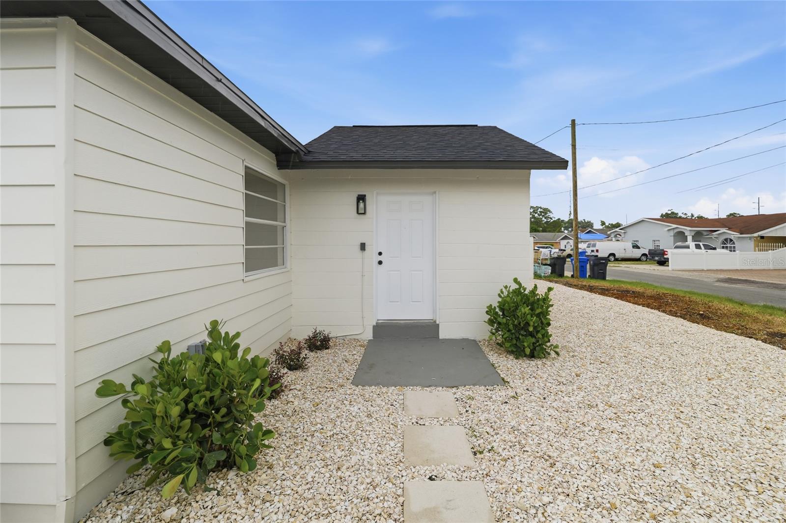 3923 W FLORA ST — photo 32