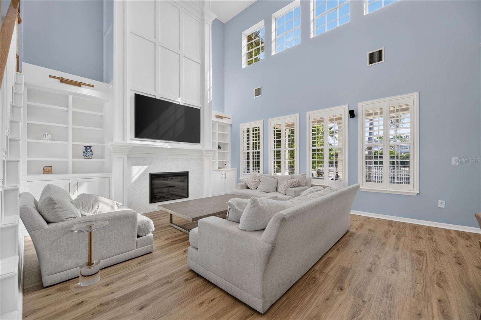 421 ISLEBAY DR — photo 24