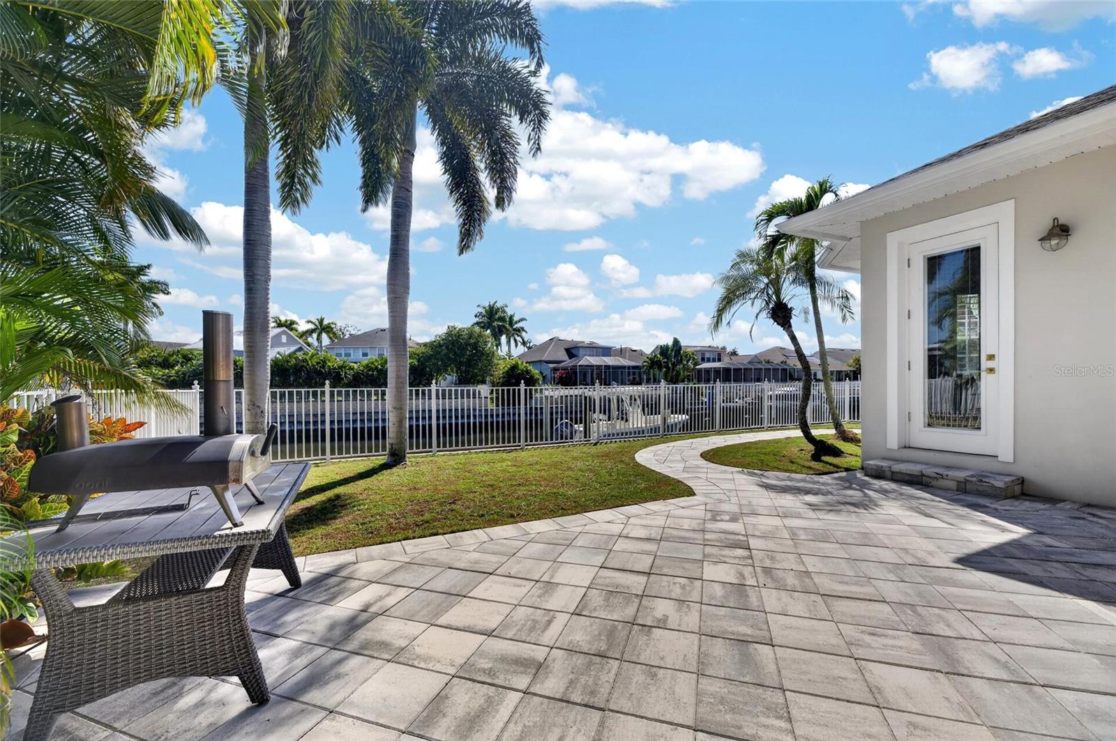 421 ISLEBAY DR — photo 80