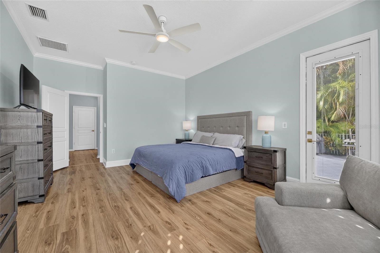 421 ISLEBAY DR — photo 49