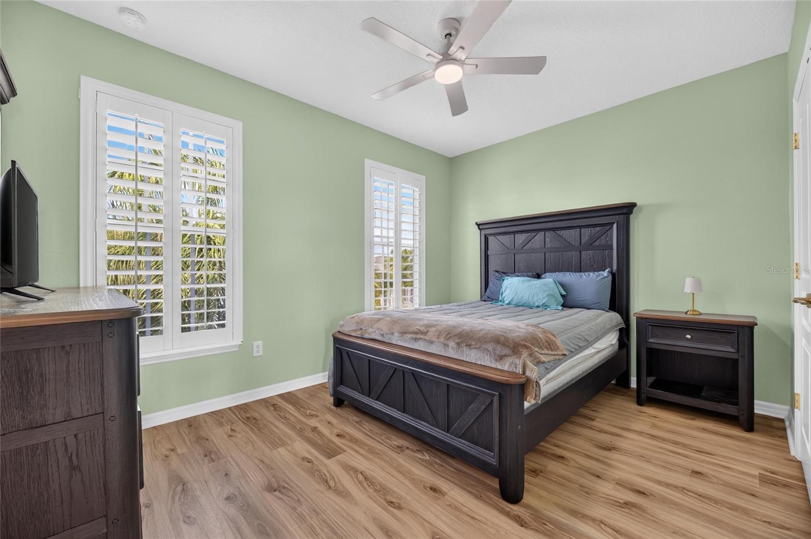 421 ISLEBAY DR — photo 73