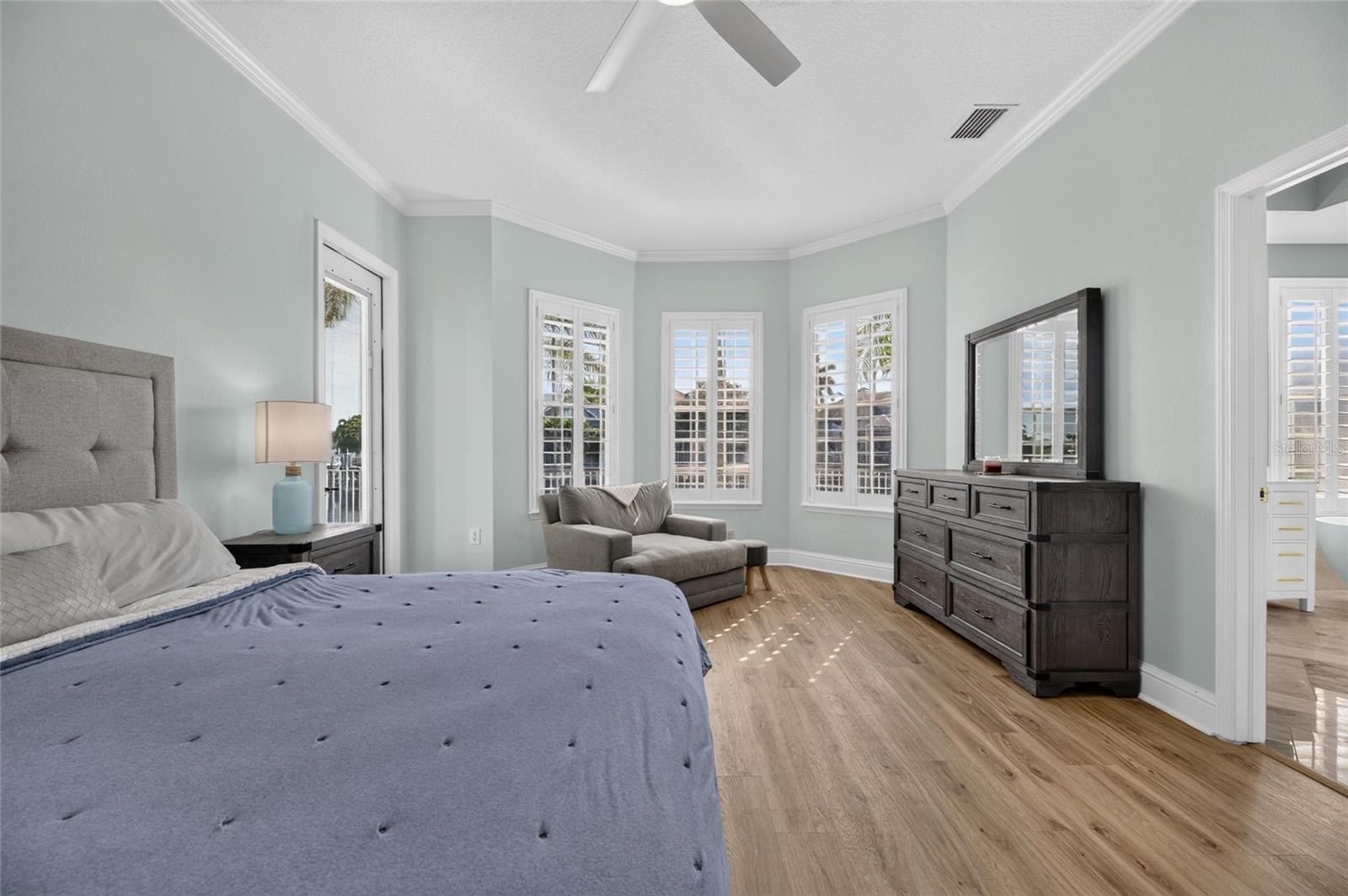 421 ISLEBAY DR — photo 46
