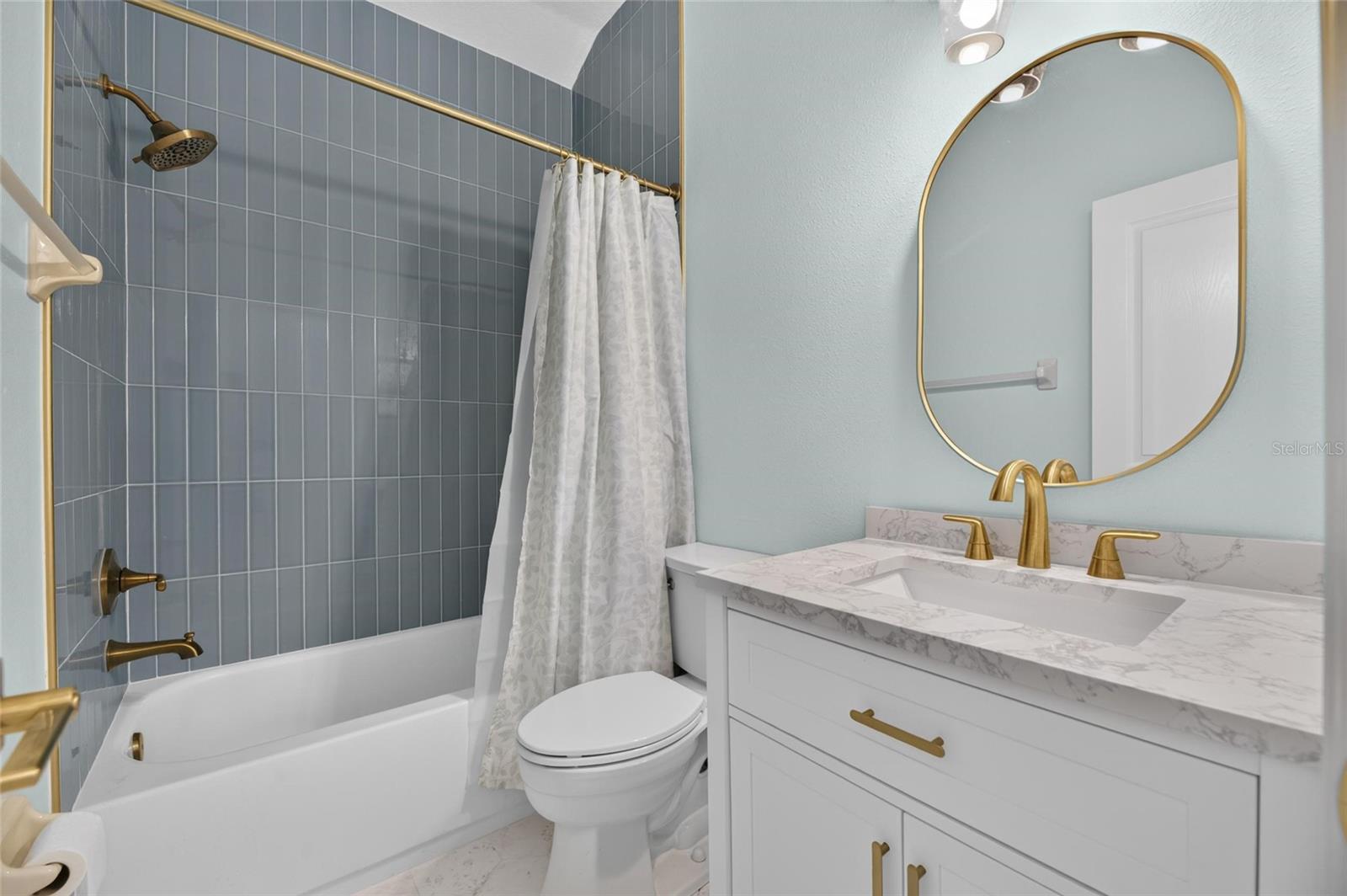 421 ISLEBAY DR — photo 62
