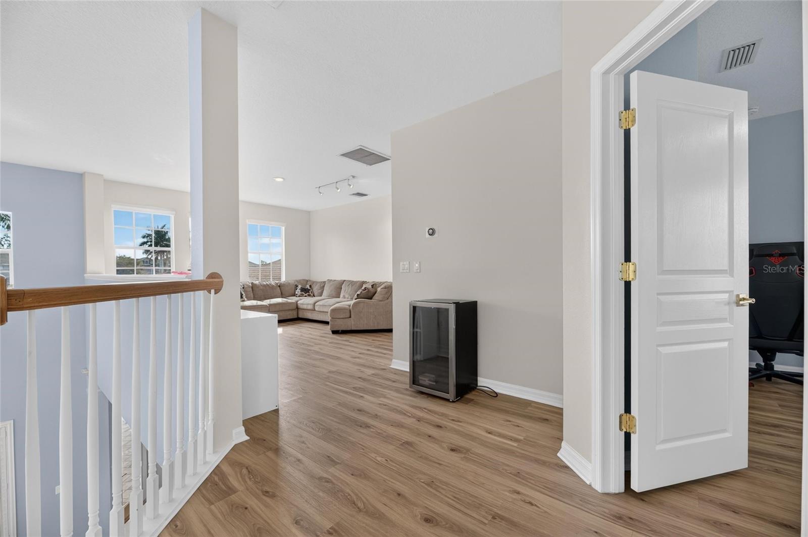 421 ISLEBAY DR — photo 56