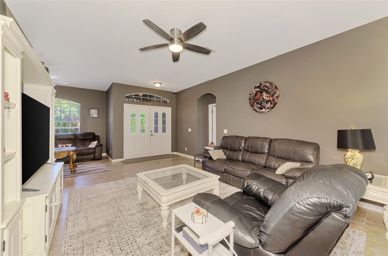 2444 VANCOUVER LN — photo 12