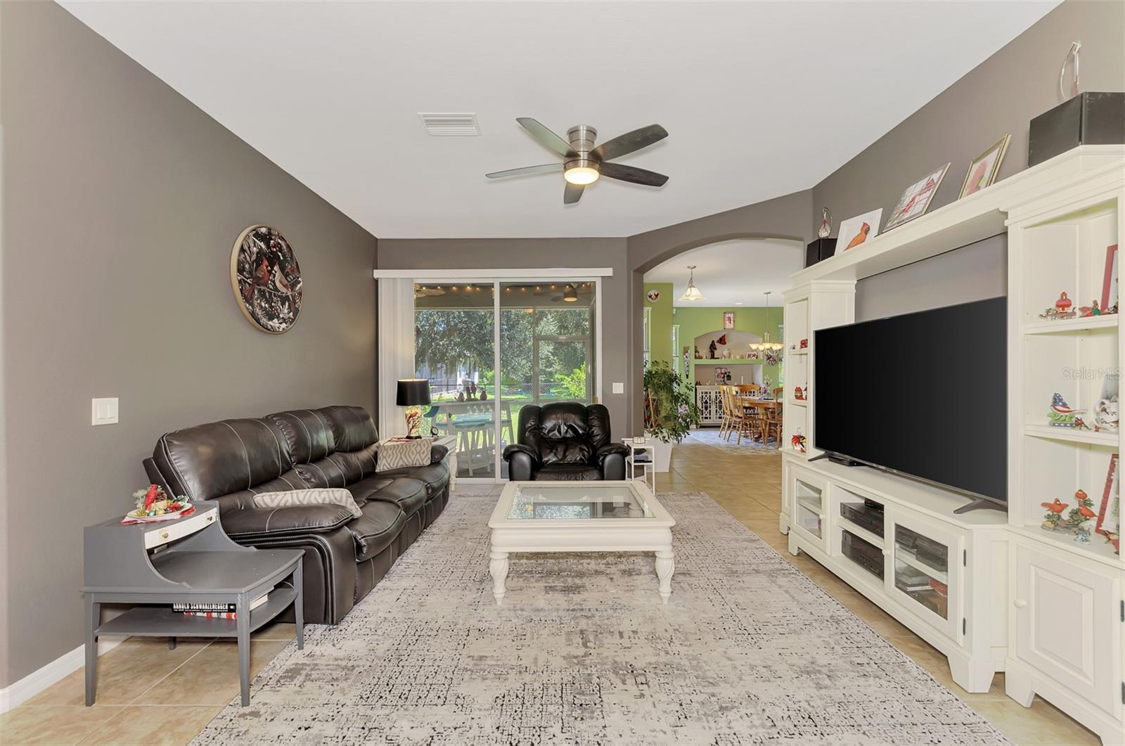 2444 VANCOUVER LN — photo 10