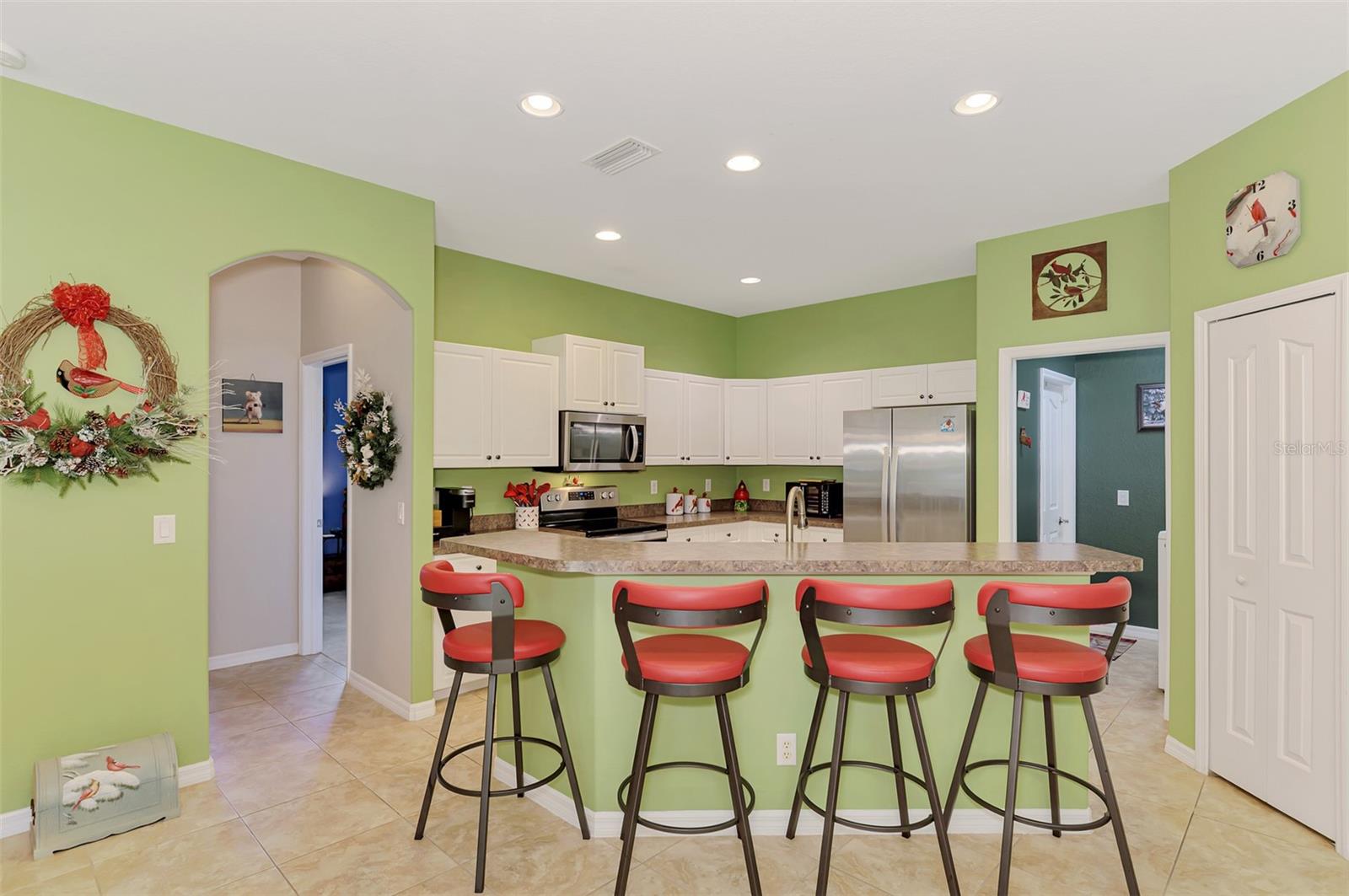 2444 VANCOUVER LN — photo 17