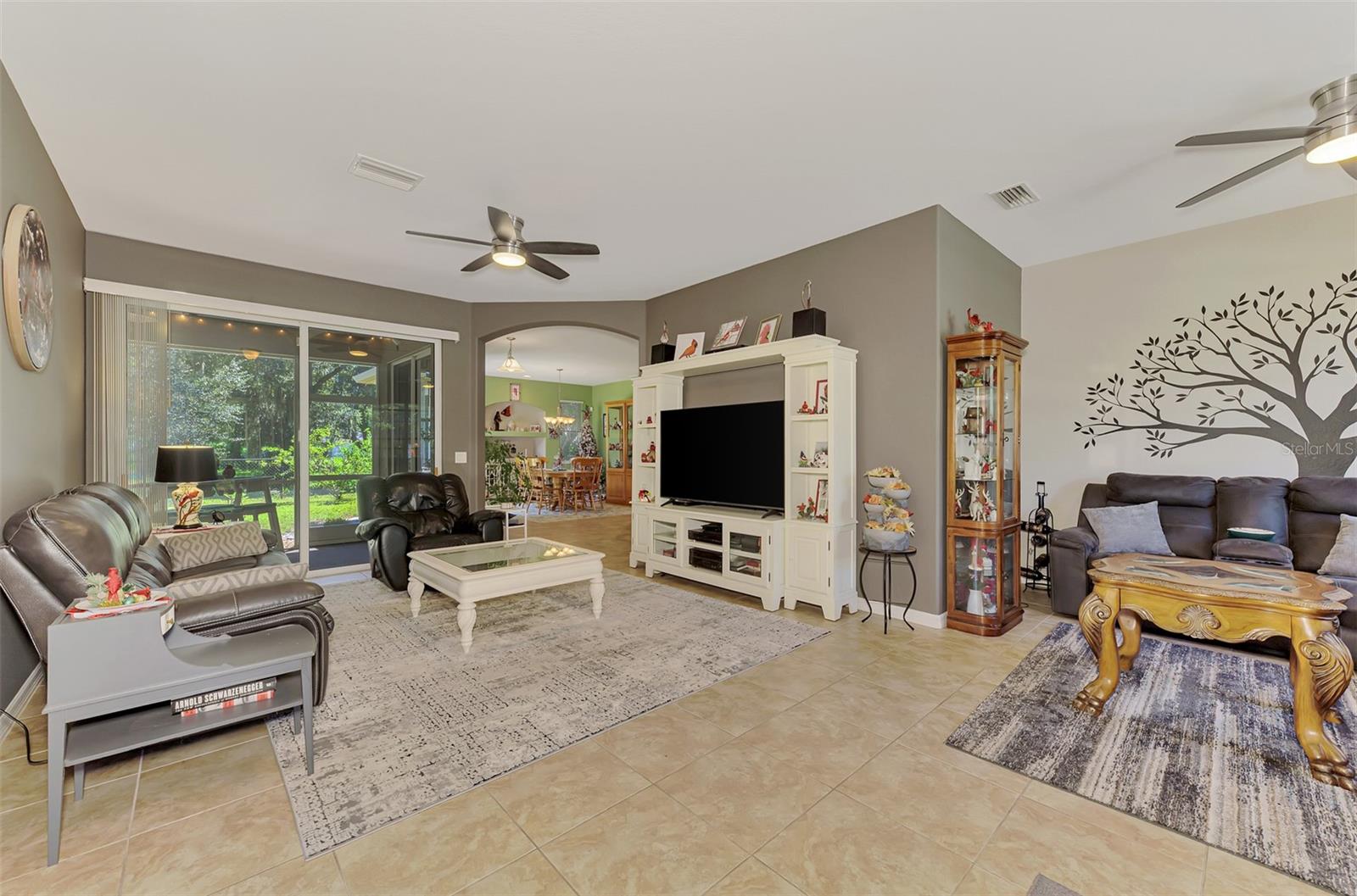 2444 VANCOUVER LN — photo 8