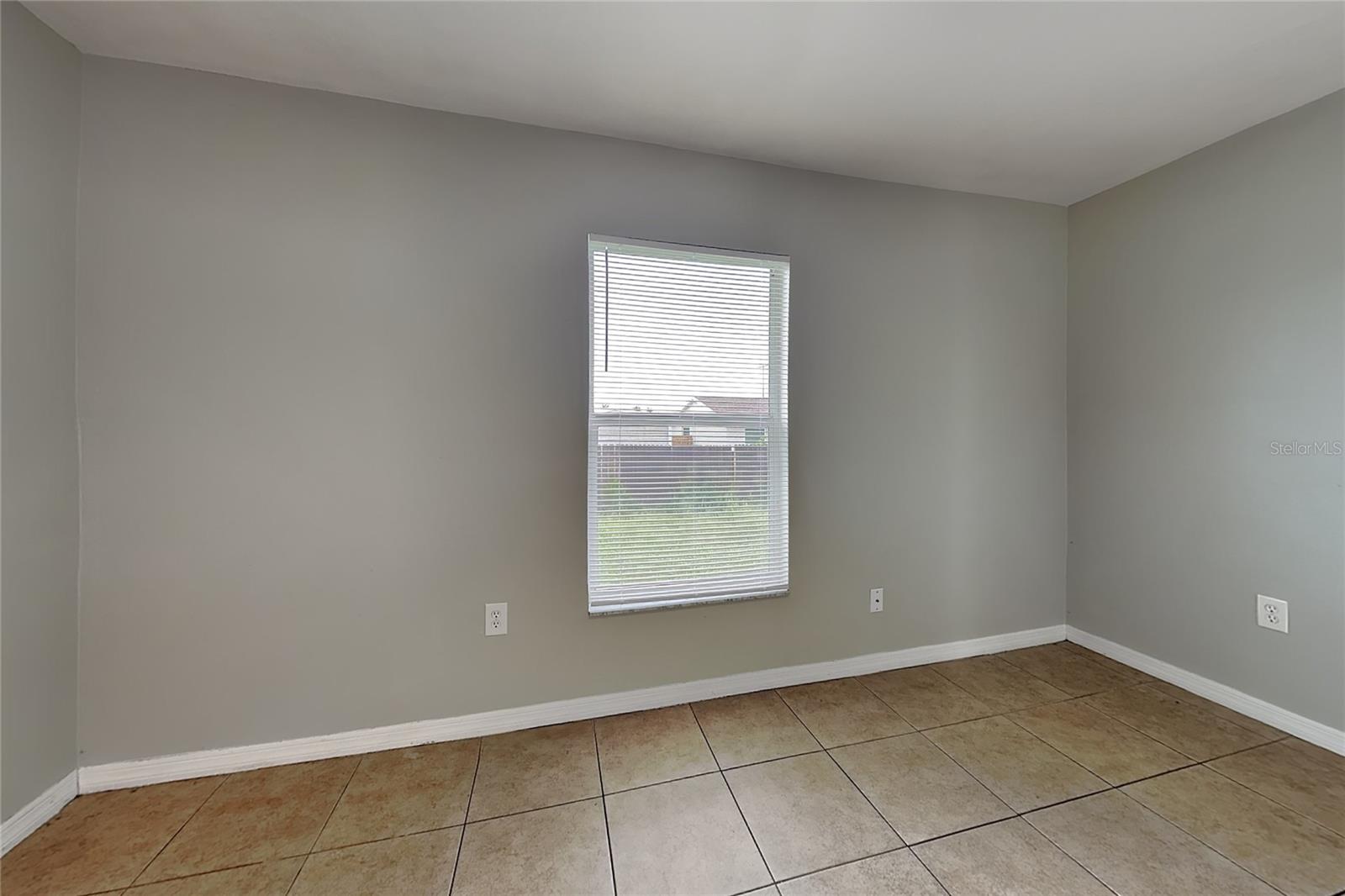477 FLORIDA CIR N — photo 7