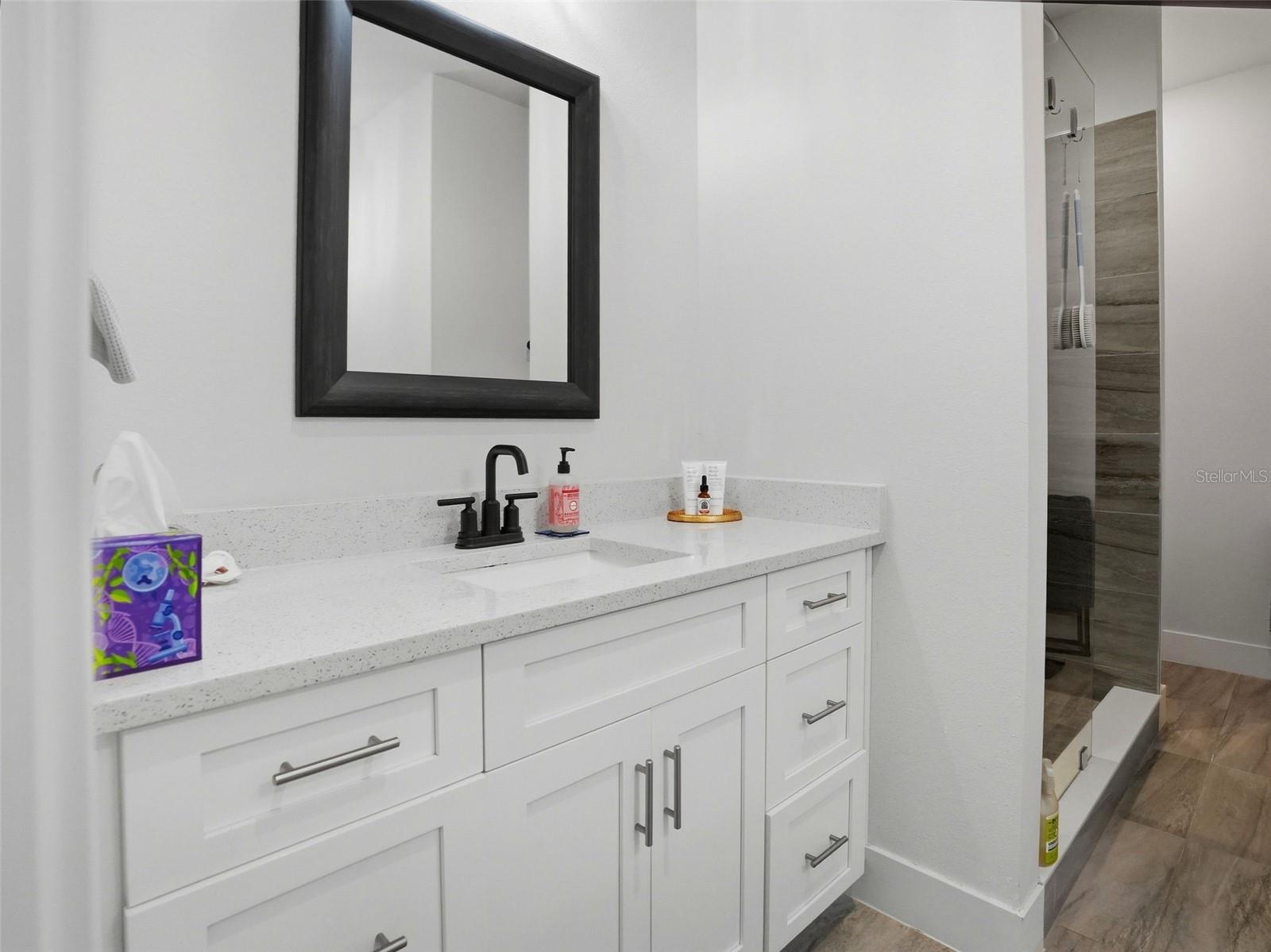 404 FINN WAY — photo 18