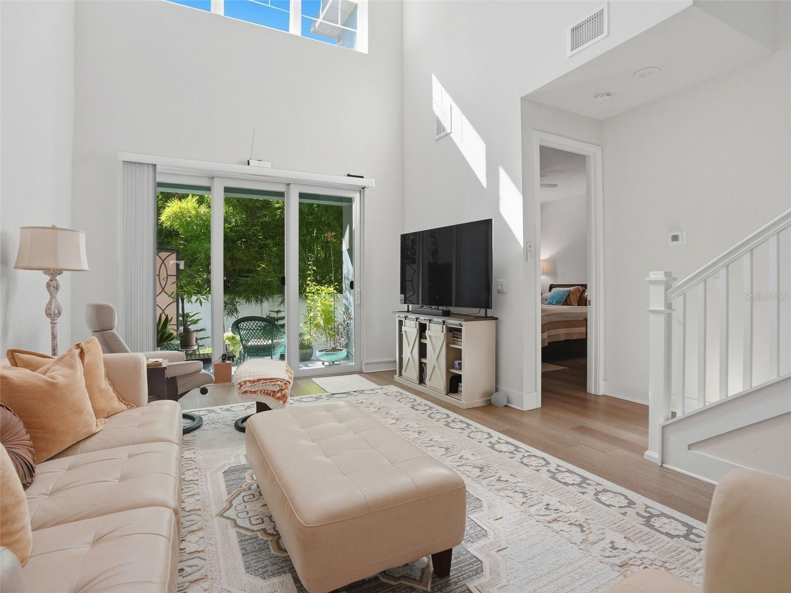404 FINN WAY — photo 8
