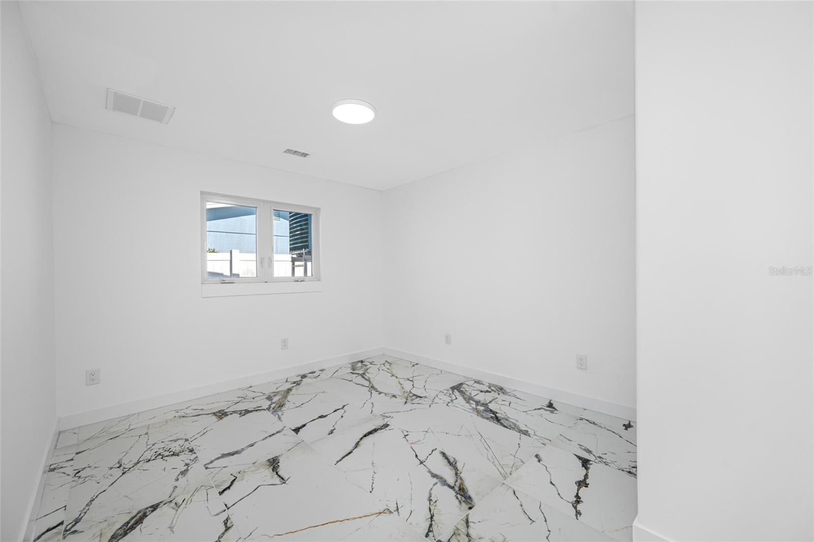 600 115TH AVE — photo 30