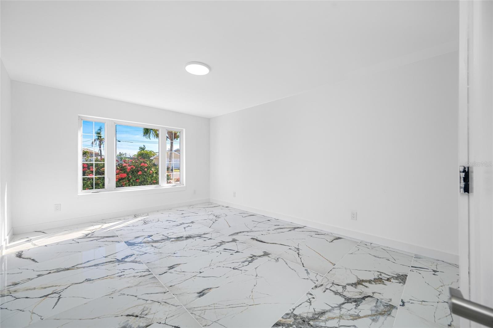 600 115TH AVE — photo 25