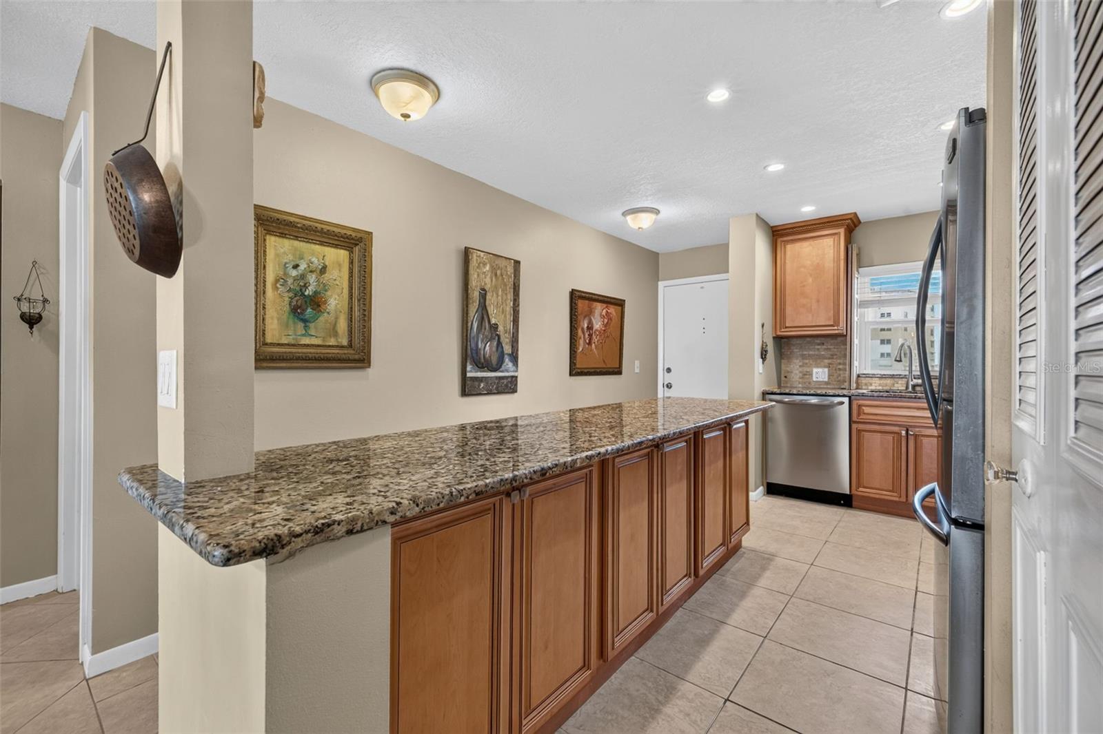 6075 SHORE BLVD S #512 — photo 8