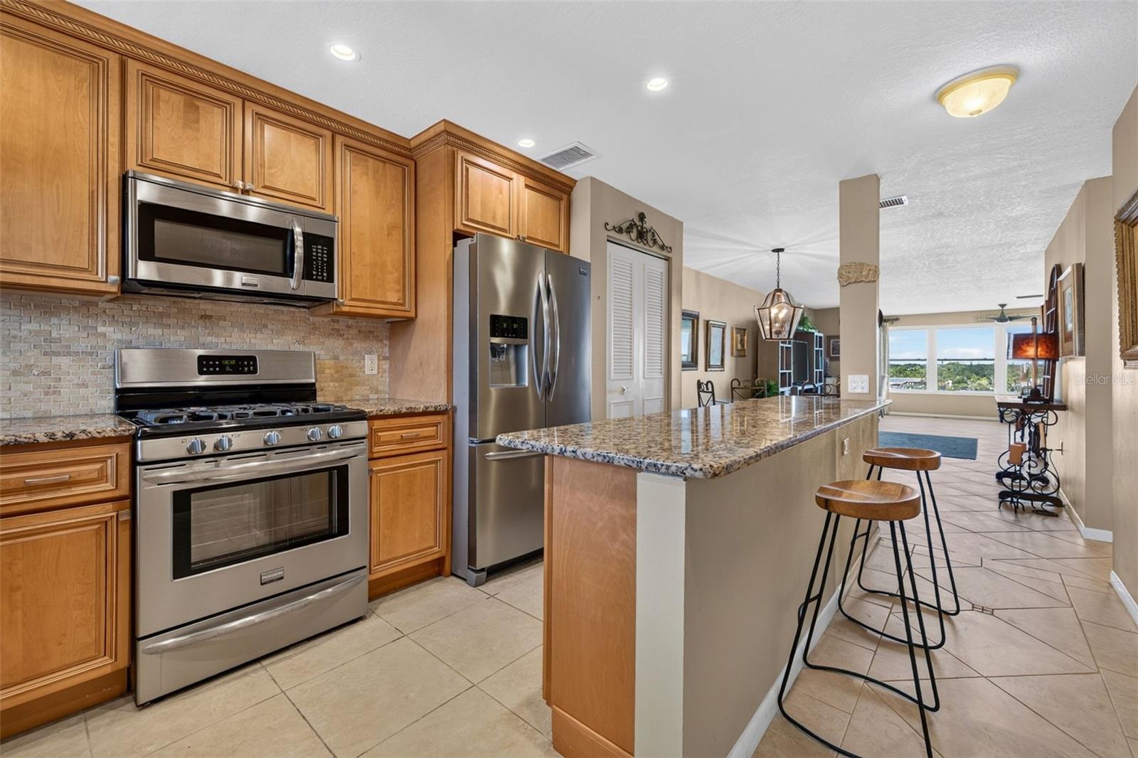 6075 SHORE BLVD S #512 — photo 4