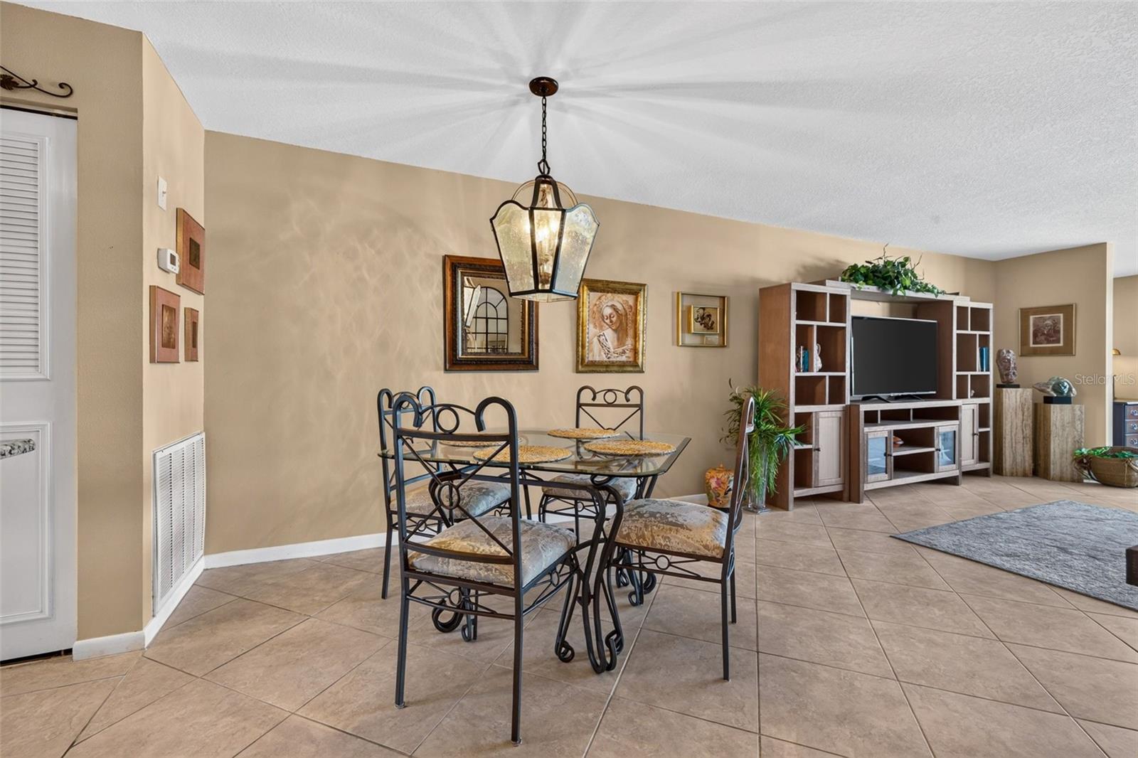 6075 SHORE BLVD S #512 — photo 9