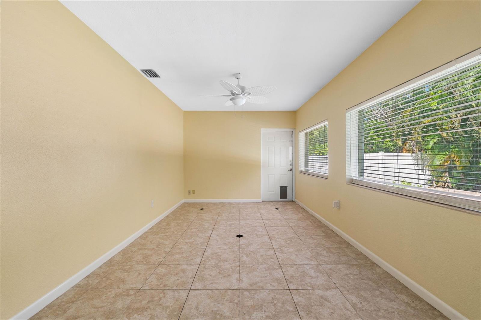 14331 APACHE AVE — photo 21