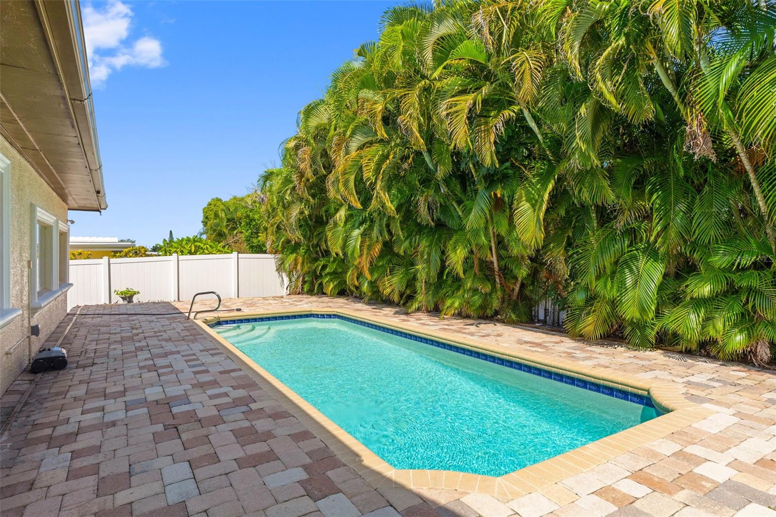 14331 APACHE AVE — photo 39