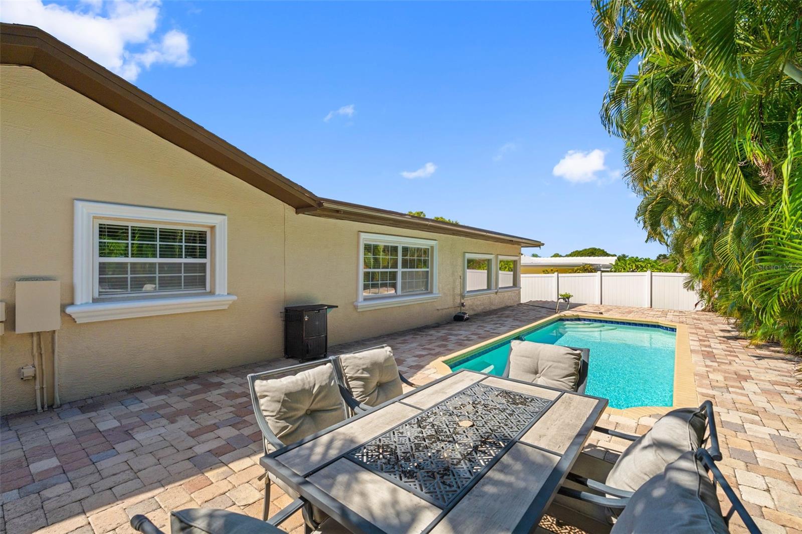 14331 APACHE AVE — photo 41