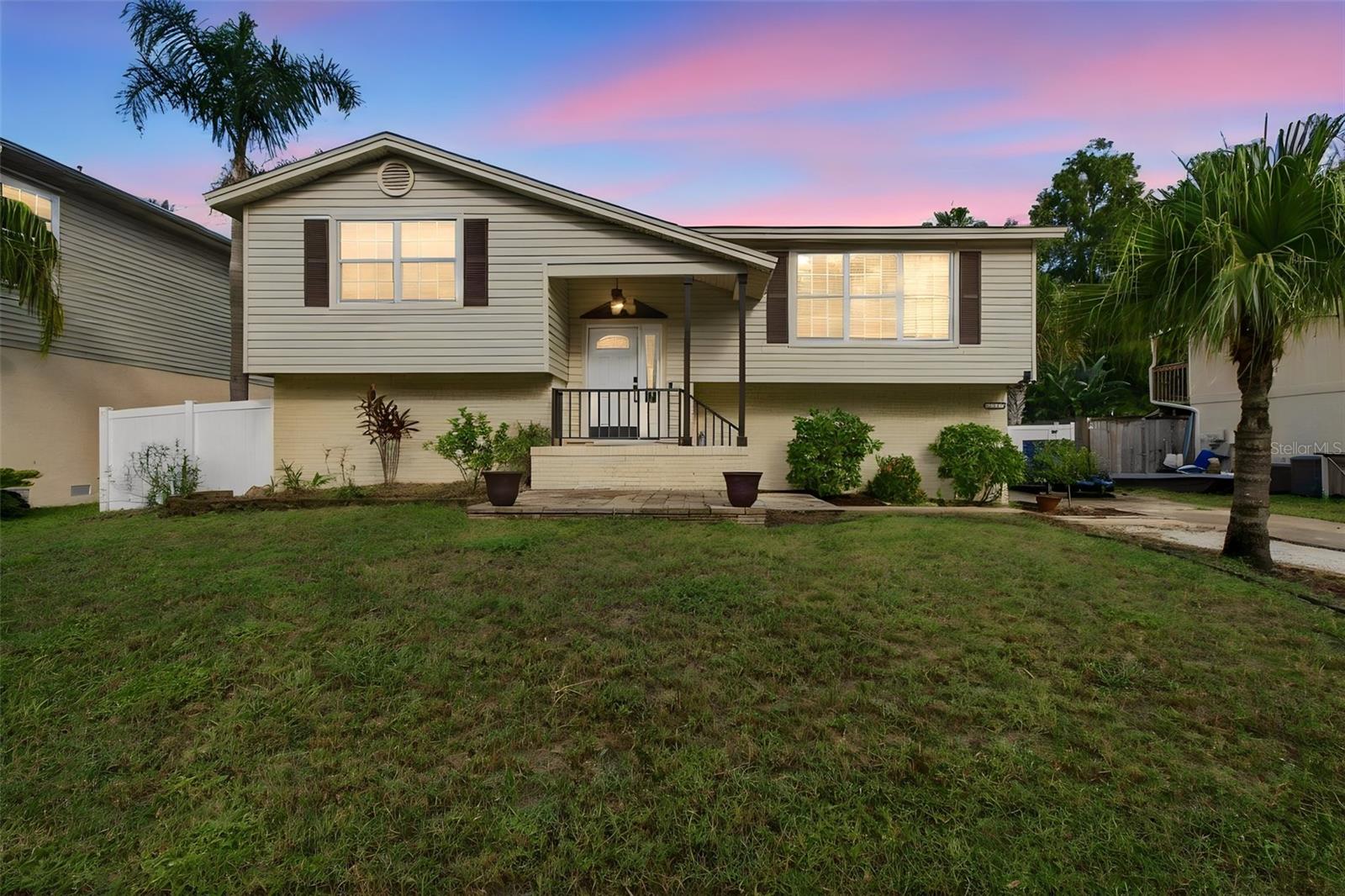 915 LYNNLEA LN — photo 2