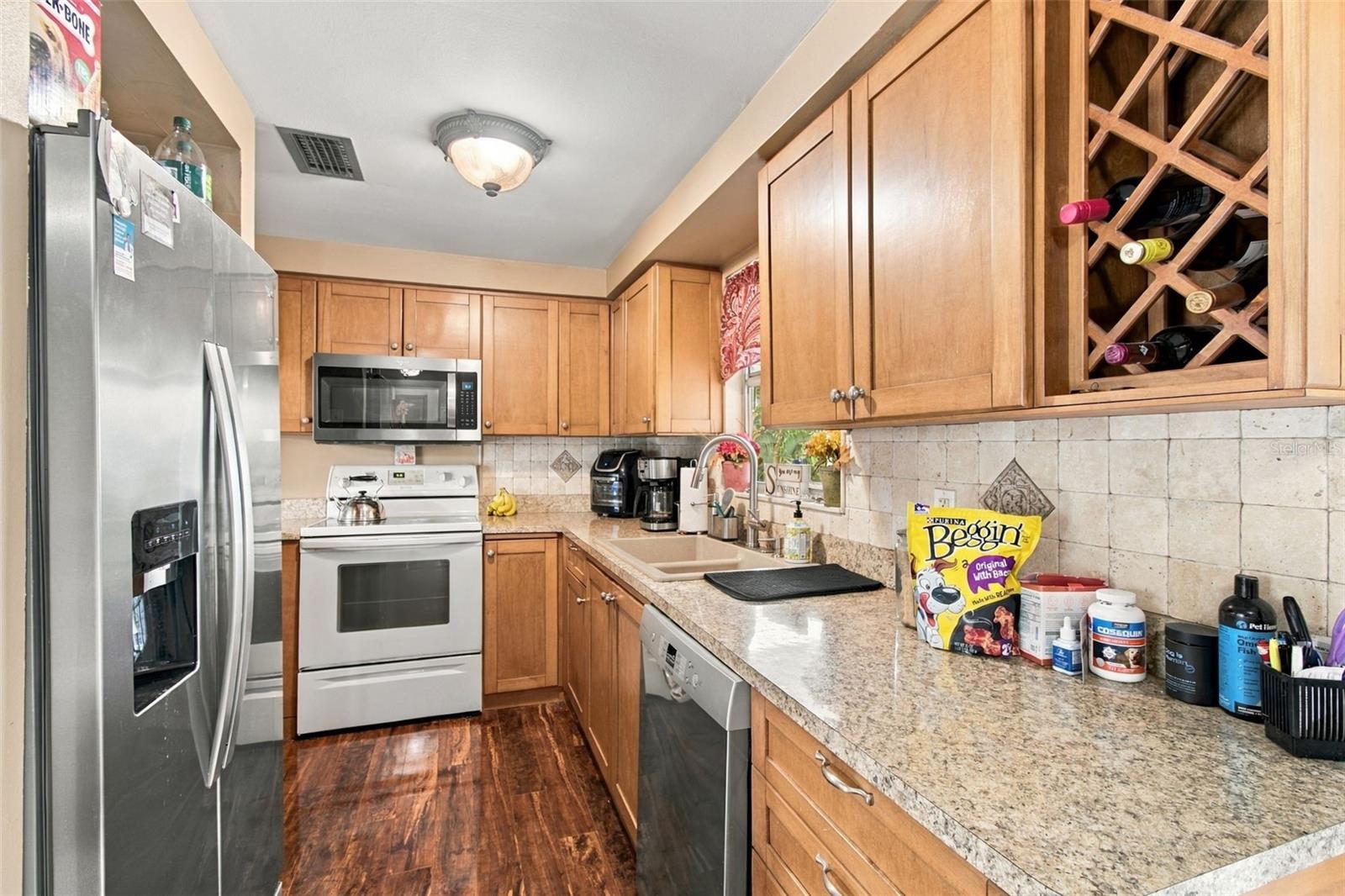 915 LYNNLEA LN — photo 30