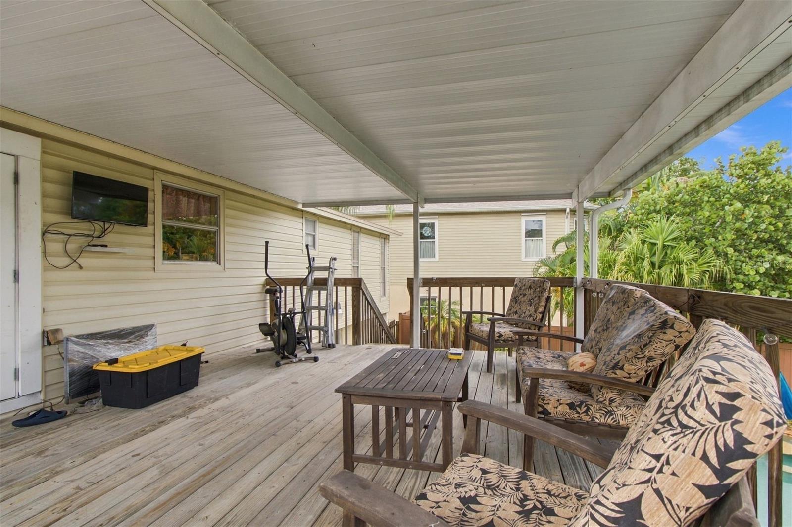 915 LYNNLEA LN — photo 37