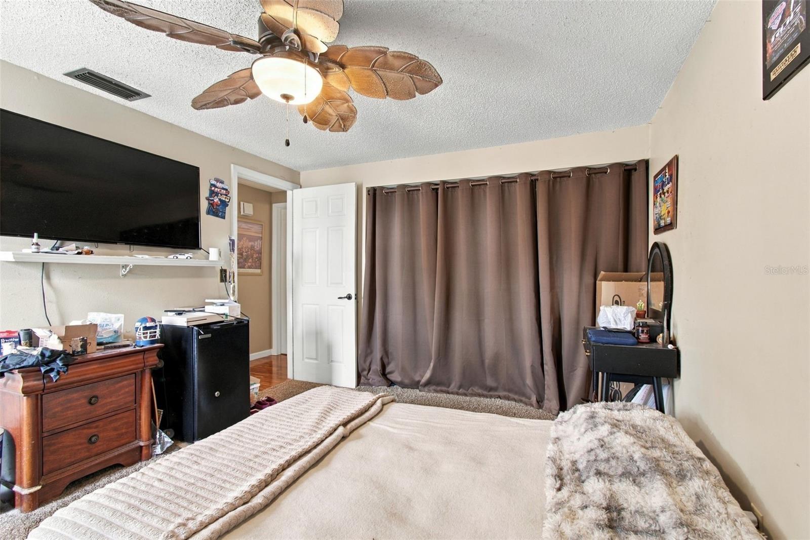 915 LYNNLEA LN — photo 43