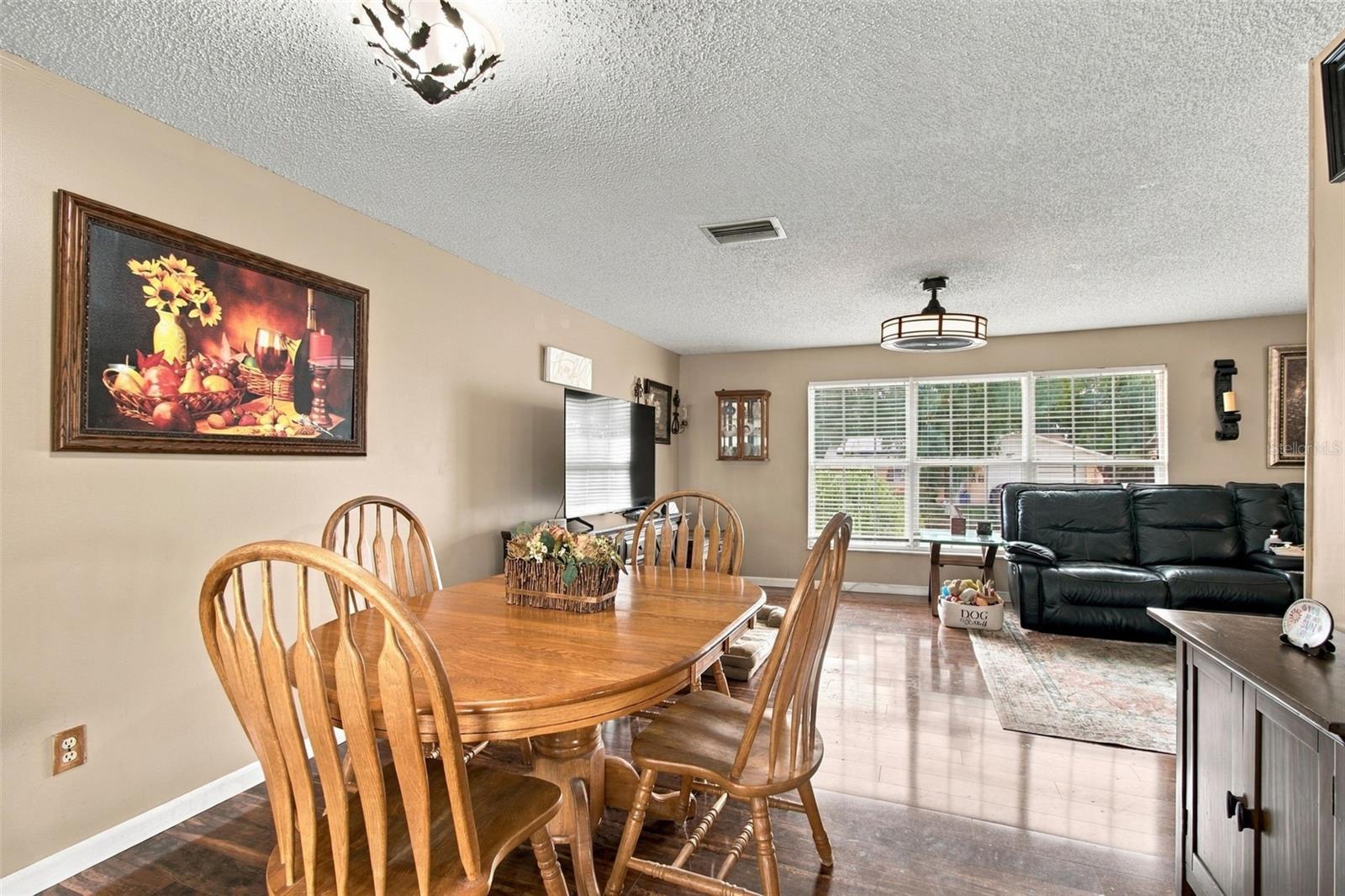 915 LYNNLEA LN — photo 28