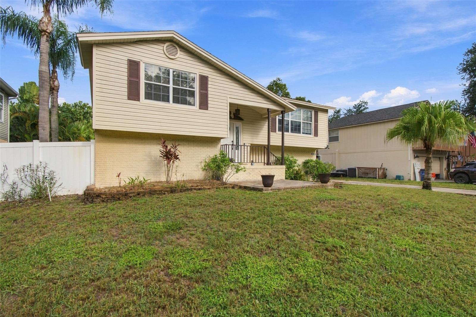 915 LYNNLEA LN — photo 4