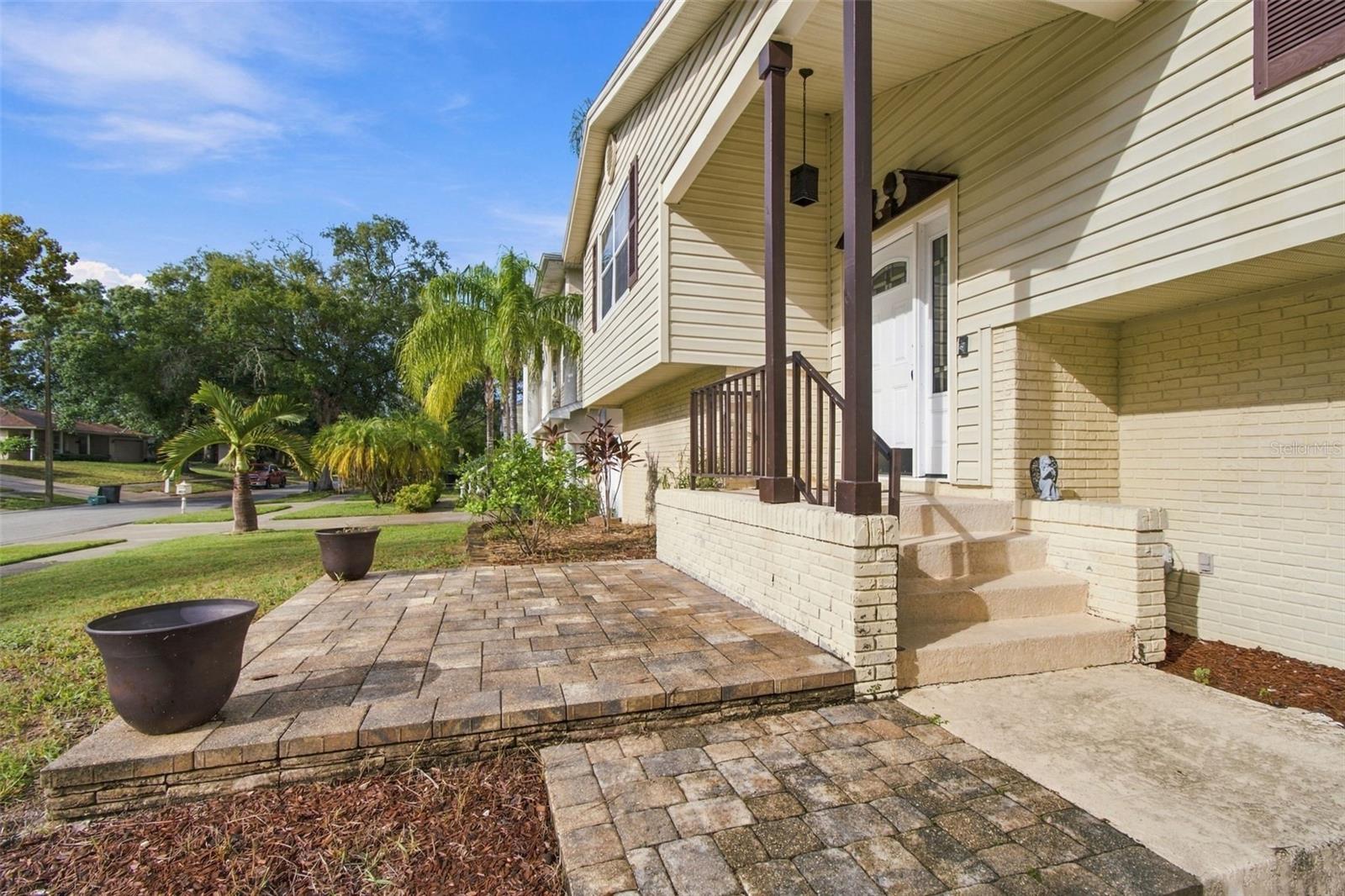 915 LYNNLEA LN — photo 12