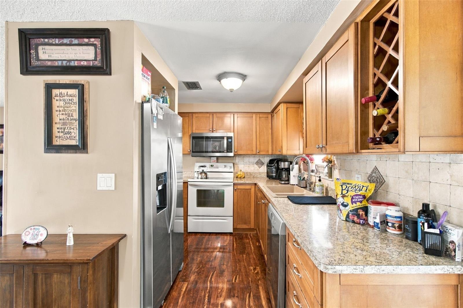 915 LYNNLEA LN — photo 31