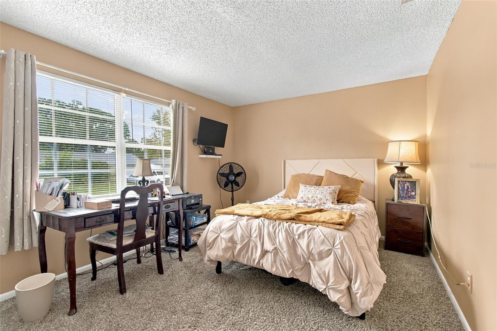 915 LYNNLEA LN — photo 45