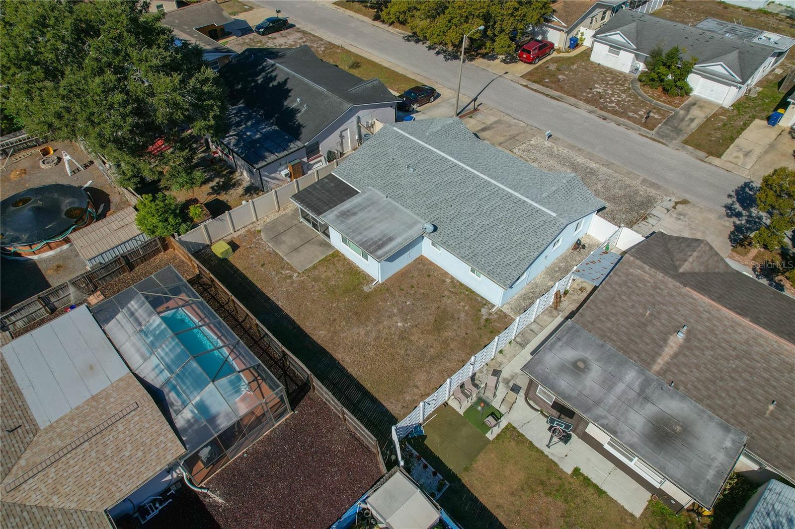 7420 SANDALWOOD DR — photo 40