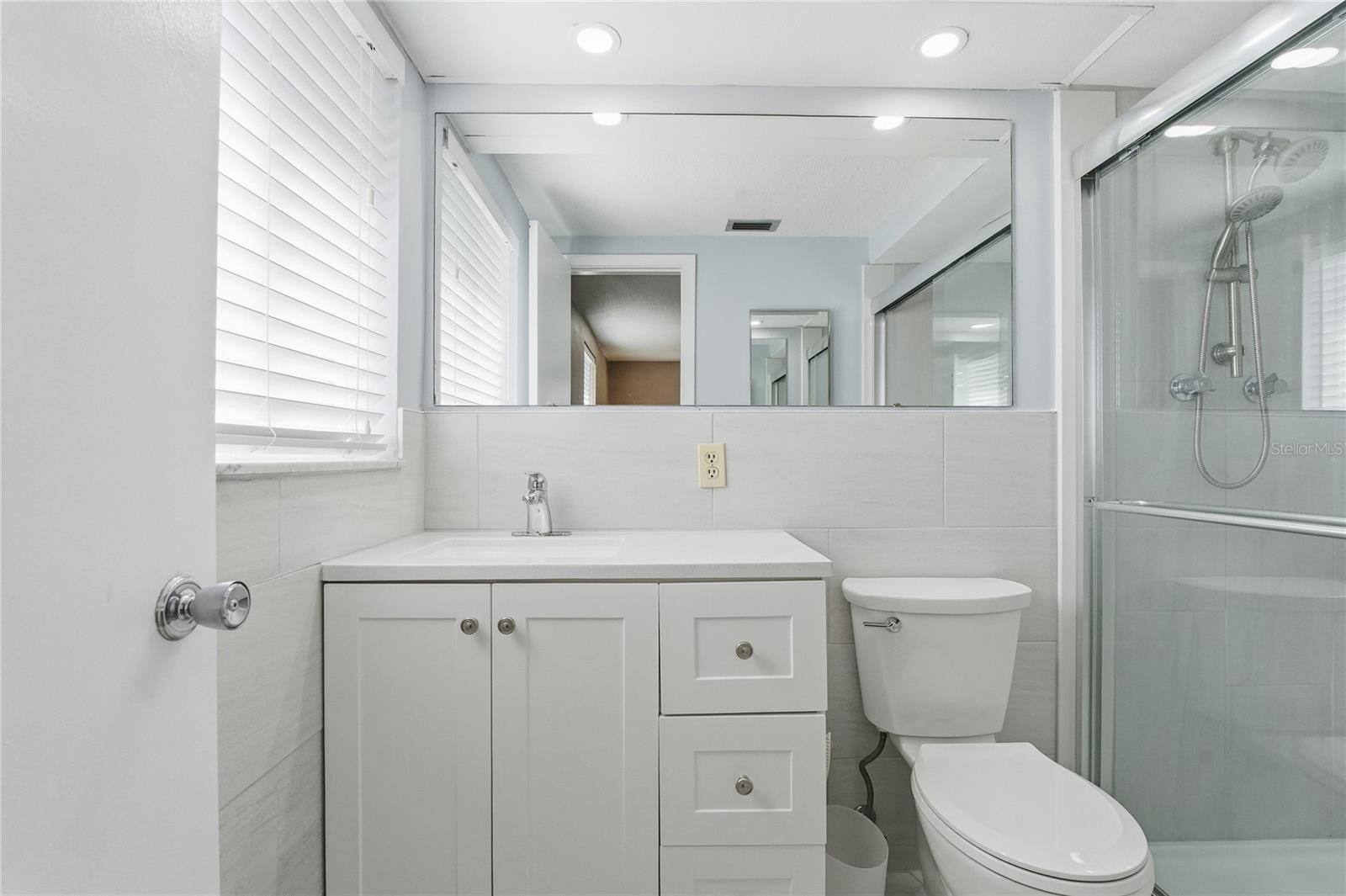 7420 SANDALWOOD DR — photo 25
