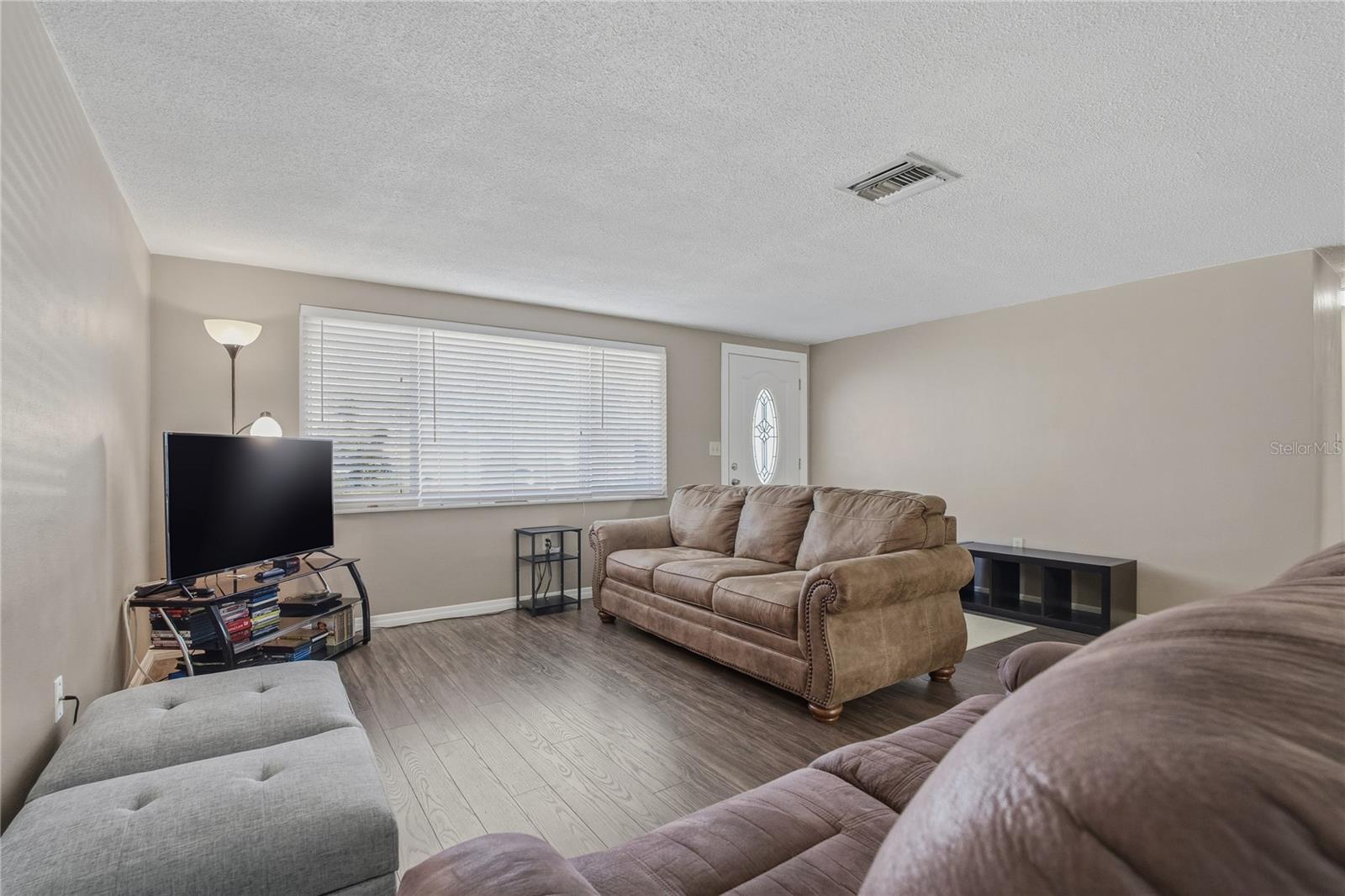 7420 SANDALWOOD DR — photo 9