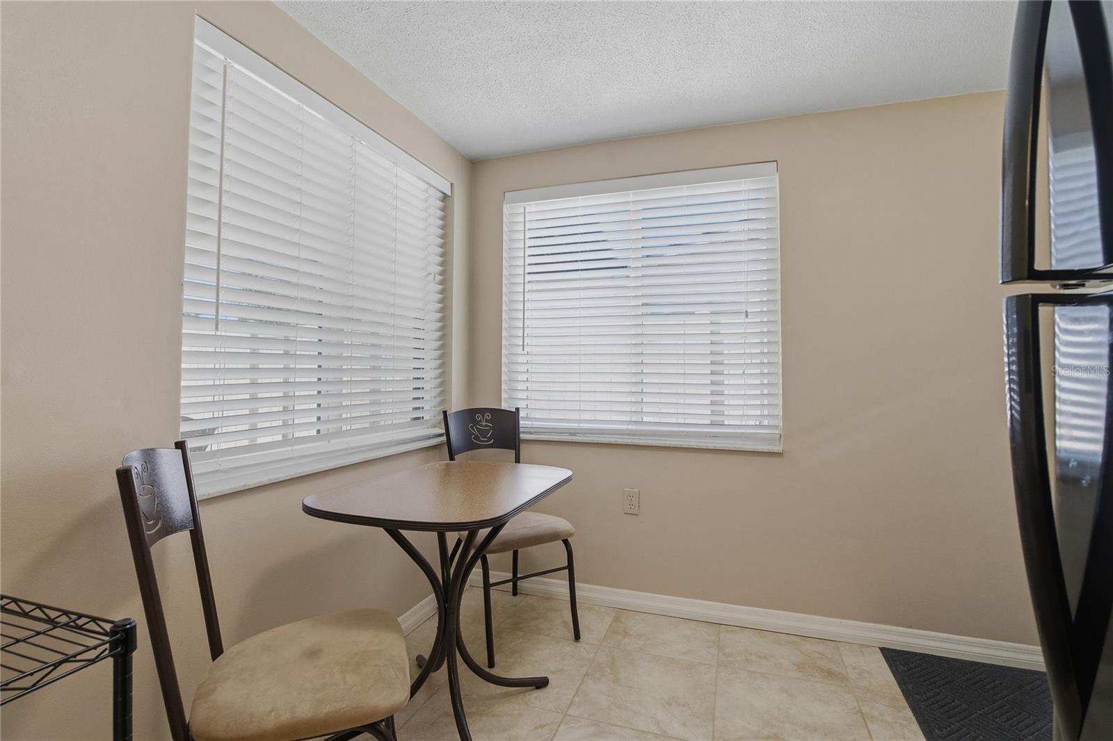 7420 SANDALWOOD DR — photo 19