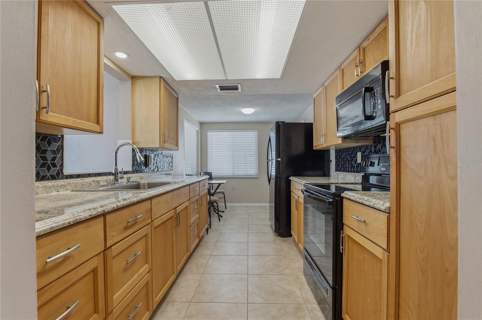 7420 SANDALWOOD DR — photo 17