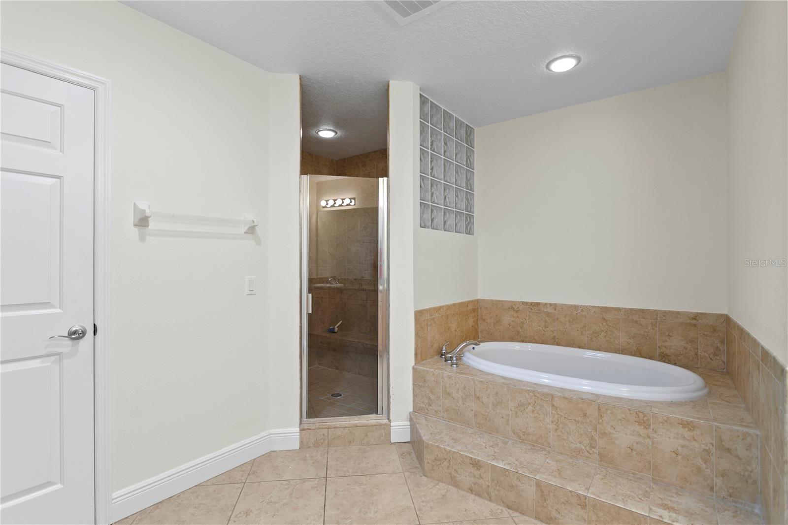17715 GULF BLVD #303 — photo 18